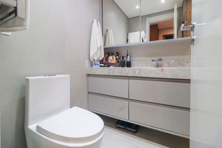Apartamento à venda com 180m², 3 quartos e 2 vagas Apartamento à venda com 180m², 3 quartos e 2 vagasSuíte - Banheiro