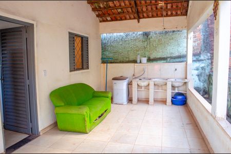 Casa à venda com 100m², 3 quartos e sem vaga Casa à venda com 100m², 3 quartos e sem vagaÁrea de Serviço