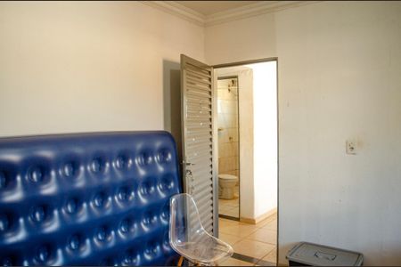 Casa à venda com 100m², 3 quartos e sem vaga Casa à venda com 100m², 3 quartos e sem vagaQuarto 1