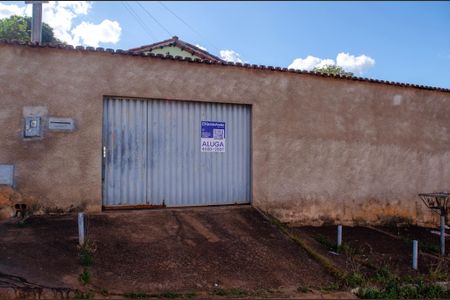 Casa à venda com 100m², 3 quartos e sem vaga Casa à venda com 100m², 3 quartos e sem vagaFachada