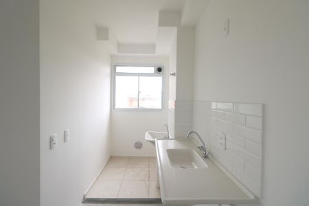 Apartamento à venda com 54m², 3 quartos e 1 vaga Apartamento à venda com 54m², 3 quartos e 1 vagaCozinha e Área de Serviço