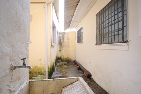 Casa para alugar com 30m², 1 quarto e sem vagaÁrea de Serviço