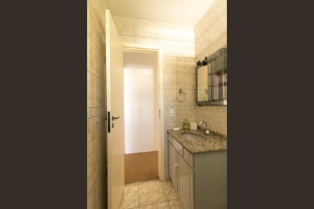 Casa à venda com 200m², 4 quartos e 4 vagas Casa à venda com 200m², 4 quartos e 4 vagasBanheiro Social