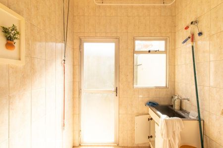 Casa à venda com 200m², 4 quartos e 4 vagas Casa à venda com 200m², 4 quartos e 4 vagasÁrea de Serviço