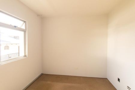 Casa à venda com 200m², 4 quartos e 4 vagas Casa à venda com 200m², 4 quartos e 4 vagasQuarto 1
