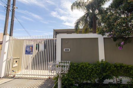 Casa à venda com 200m², 4 quartos e 4 vagas Casa à venda com 200m², 4 quartos e 4 vagasPlaca