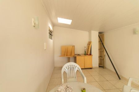 Casa à venda com 200m², 4 quartos e 4 vagas Casa à venda com 200m², 4 quartos e 4 vagasCloset do Quarto 2