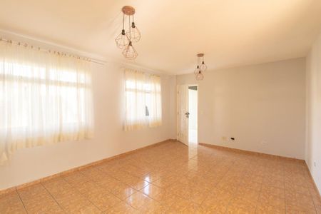 Casa à venda com 200m², 4 quartos e 4 vagas Casa à venda com 200m², 4 quartos e 4 vagasSala
