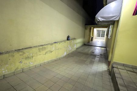 Garagem de casa à venda com 3 quartos, 300m² em Parque Oratório, Santo André