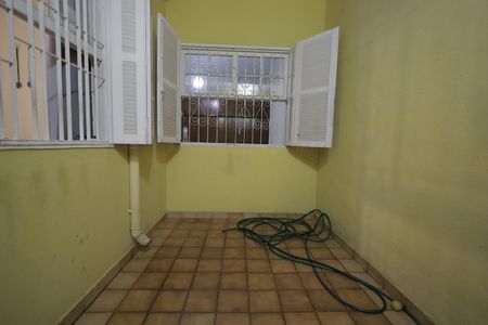 Quintal de casa à venda com 3 quartos, 300m² em Parque Oratório, Santo André