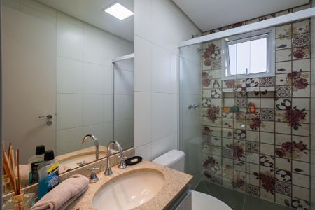 Apartamento à venda com 62m², 2 quartos e 1 vaga Apartamento à venda com 62m², 2 quartos e 1 vagaBanheiro