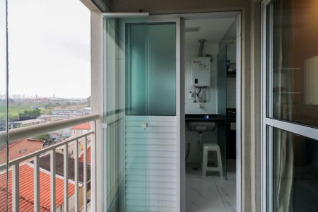 Apartamento à venda com 62m², 2 quartos e 1 vaga Apartamento à venda com 62m², 2 quartos e 1 vagaVaranda