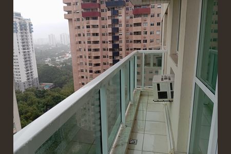 Apartamento para alugar com 65m², 2 quartos e 1 vaga Apartamento para alugar com 65m², 2 quartos e 1 vagaVaranda