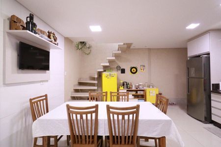 Cozinha de casa à venda com 2 quartos, 122m² em Utinga, Santo André
