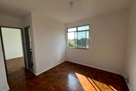 Sala de apartamento para alugar com 2 quartos, 49m² em Praia da Bandeira, Rio de Janeiro