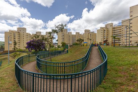 Apartamento para alugar com 327m², 4 quartos e 3 vagas Apartamento para alugar com 327m², 4 quartos e 3 vagasÁrea comum