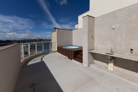 Apartamento para alugar com 327m², 4 quartos e 3 vagas Apartamento para alugar com 327m², 4 quartos e 3 vagasCobertura