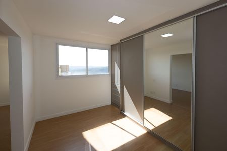 Apartamento para alugar com 327m², 4 quartos e 3 vagas Apartamento para alugar com 327m², 4 quartos e 3 vagasCloset da Suíte 1