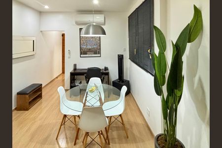 Apartamento para alugar com 1 quarto, 50m² em Copacabana, Rio de Janeiro