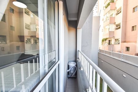 Studio à venda com 26m², 1 quarto e sem vaga Studio à venda com 26m², 1 quarto e sem vagaVaranda