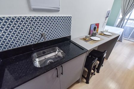 Cozinha de kitnet/studio à venda com 1 quarto, 26m² em Chácara Inglesa, São Paulo