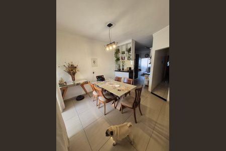 Casa à venda com 240m², 3 quartos e 2 vagas Casa à venda com 240m², 3 quartos e 2 vagasCozinha