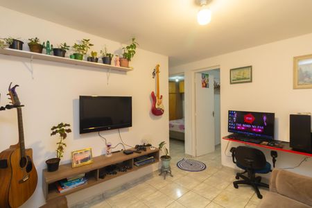 Sala  de apartamento à venda com 2 quartos, 47m² em Parque Santa Rita, São Paulo