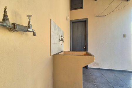 Casa para alugar com 153m², 4 quartos e 4 vagas Casa para alugar com 153m², 4 quartos e 4 vagasÁrea de Serviço