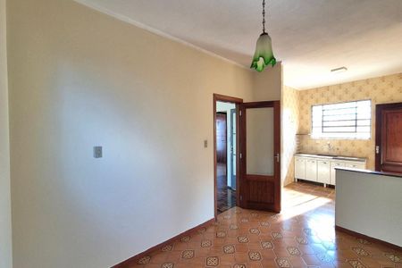 Casa para alugar com 153m², 4 quartos e 4 vagas Casa para alugar com 153m², 4 quartos e 4 vagasSala de Jantar