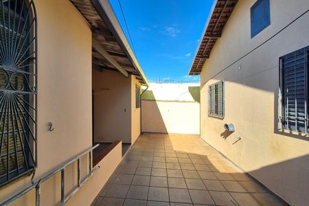 Quintal de casa para alugar com 4 quartos, 153m² em Cidade Jardim, Campinas