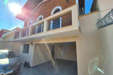 Casa para alugar com 153m², 4 quartos e 4 vagas Casa para alugar com 153m², 4 quartos e 4 vagasFachada do Prédio