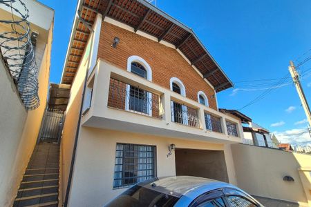 Casa para alugar com 153m², 4 quartos e 4 vagas Casa para alugar com 153m², 4 quartos e 4 vagasFachada do Prédio