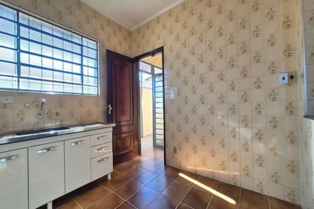 Casa para alugar com 153m², 4 quartos e 4 vagas Casa para alugar com 153m², 4 quartos e 4 vagasCozinha