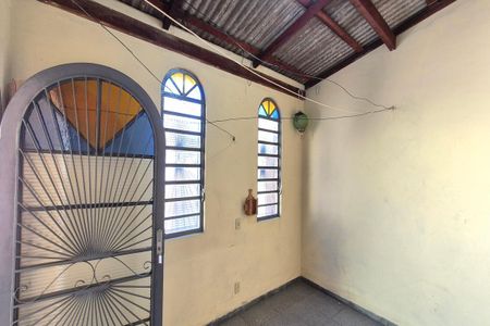 Casa para alugar com 153m², 4 quartos e 4 vagas Casa para alugar com 153m², 4 quartos e 4 vagasSala