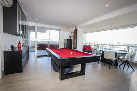 Apartamento à venda com 226m², 3 quartos e 3 vagas Apartamento à venda com 226m², 3 quartos e 3 vagasSalão de Festas