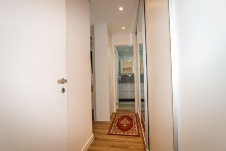 Apartamento à venda com 226m², 3 quartos e 3 vagas Apartamento à venda com 226m², 3 quartos e 3 vagasCloset da Suite 2