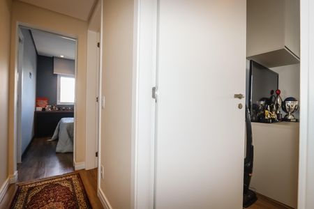 Apartamento à venda com 226m², 3 quartos e 3 vagas Apartamento à venda com 226m², 3 quartos e 3 vagasCorredor