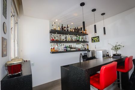 Apartamento à venda com 226m², 3 quartos e 3 vagas Apartamento à venda com 226m², 3 quartos e 3 vagasSalão de Festas