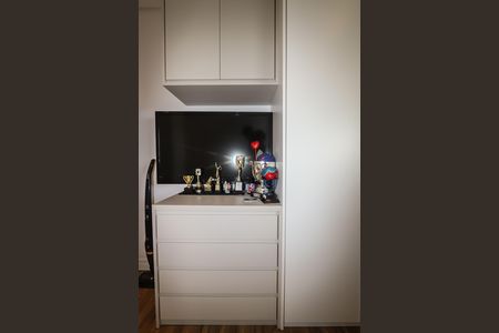 Apartamento à venda com 226m², 3 quartos e 3 vagas Apartamento à venda com 226m², 3 quartos e 3 vagasQuarto 3