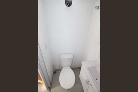 Banheiro de kitnet/studio para alugar com 1 quarto, 60m² em Vila Industrial, São José dos Campos