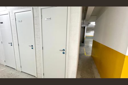 Apartamento à venda com 83m², 2 quartos e 2 vagas Apartamento à venda com 83m², 2 quartos e 2 vagasDepósito