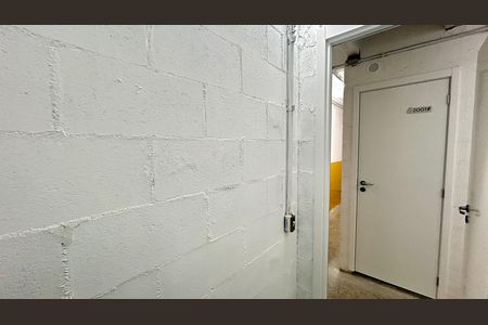 Apartamento à venda com 83m², 2 quartos e 2 vagas Apartamento à venda com 83m², 2 quartos e 2 vagasDepósito