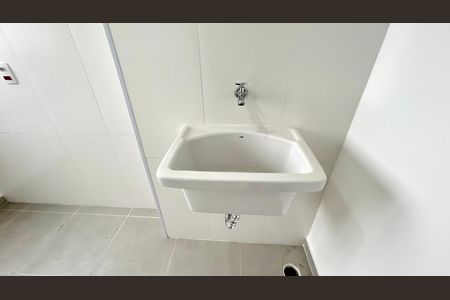 Apartamento à venda com 83m², 2 quartos e 2 vagas Apartamento à venda com 83m², 2 quartos e 2 vagasÁrea de Serviço