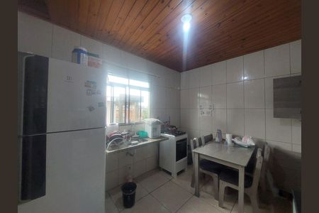 Cozinha de casa para alugar com 2 quartos, 45m² em Jardim Morais Prado, São Paulo