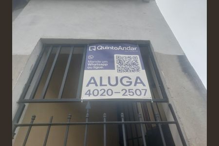 Plaquinha Instalada  de casa para alugar com 2 quartos, 45m² em Jardim Morais Prado, São Paulo