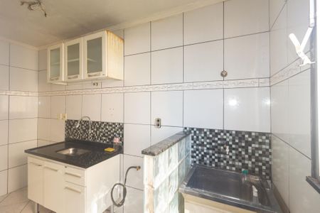 Apartamento à venda com 33m², 2 quartos e sem vaga Apartamento à venda com 33m², 2 quartos e sem vagaCozinha e Área de Serviço