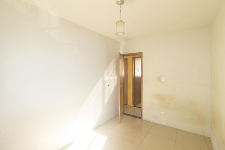 Quarto 1 de apartamento à venda com 2 quartos, 33m² em Inhoaíba, Rio de Janeiro