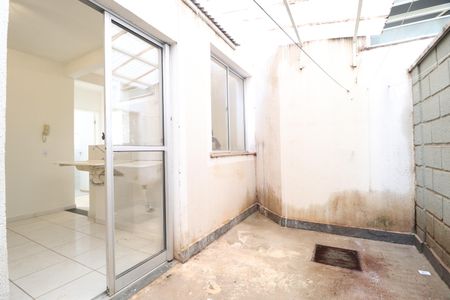 Apartamento para alugar com 50m², 2 quartos e 1 vagaÁrea de Serviço