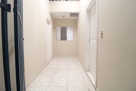 Corredor de apartamento para alugar com 1 quarto, 45m² em Jardim Morais Prado, São Paulo