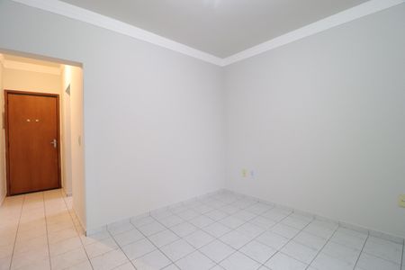 Sala de apartamento para alugar com 2 quartos, 54m² em Santa Mônica, Uberlândia